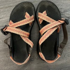 Chaco Women's Sandals | Size 5 | Pre-Loved & Comfy | Great for Outdoor Adventure